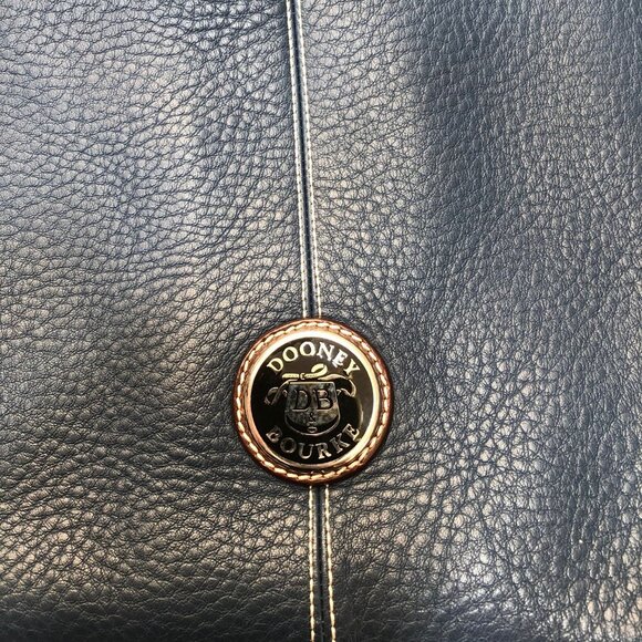 Dooney & Bourke Navy Blue Pebbled Leather Round Logo Zipper Hobo Shoulder Bag - Picture 3 of 12